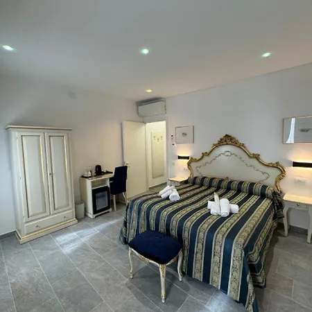 Ca'paradiso * Venice